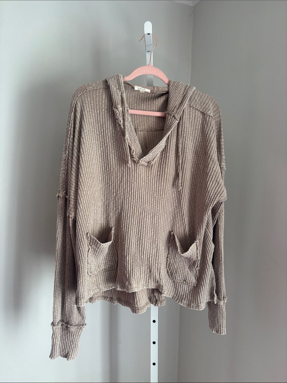 Easel Washed Novelty Ribbed Knit Hoodie Pullover Top in Taupe Beige Size Medium - Picture 3 of 6